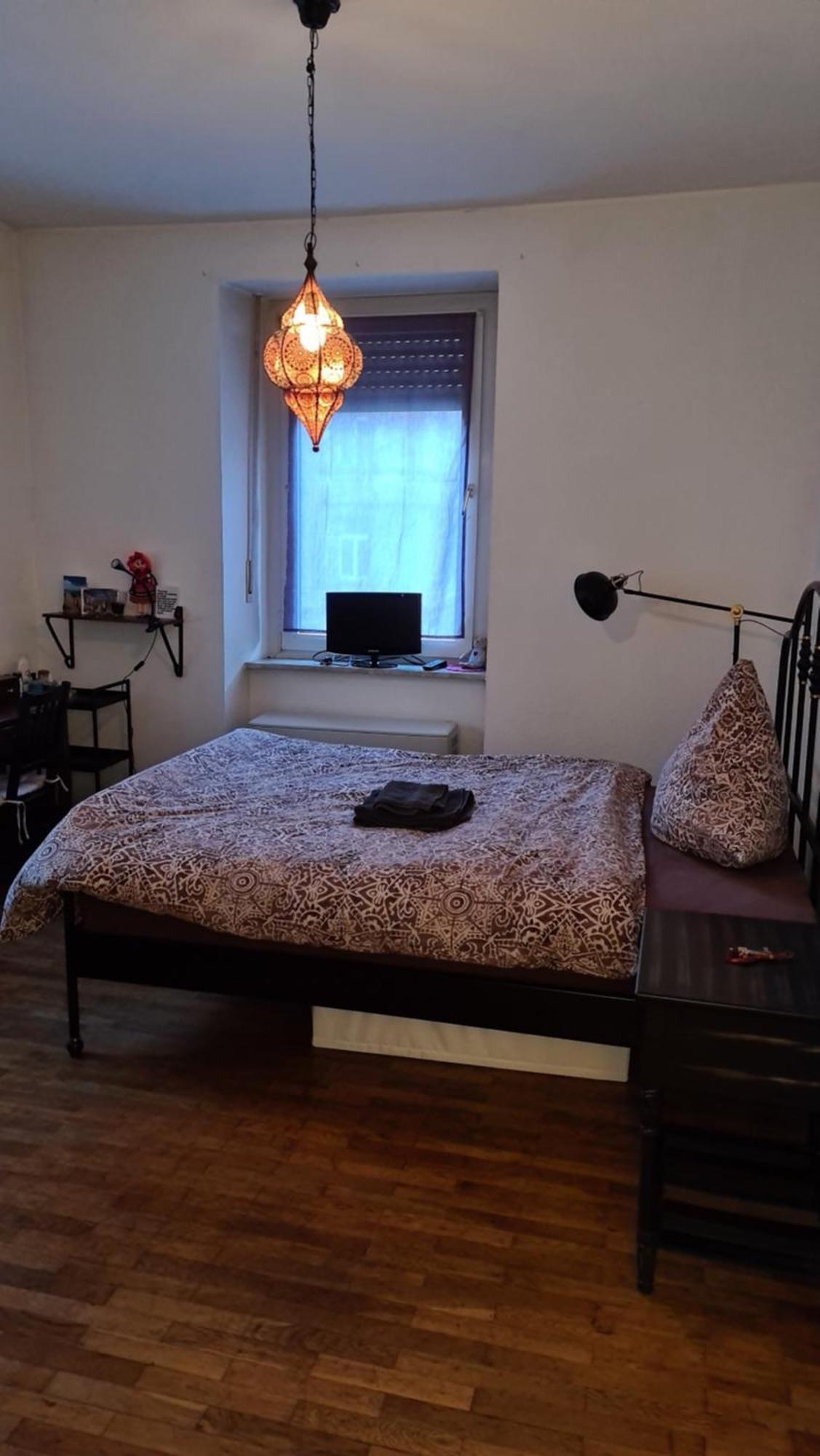 Gemuetliches Zimmer In Einer Altbauwohnung In Der Stadt فورتسبورغ المظهر الخارجي الصورة